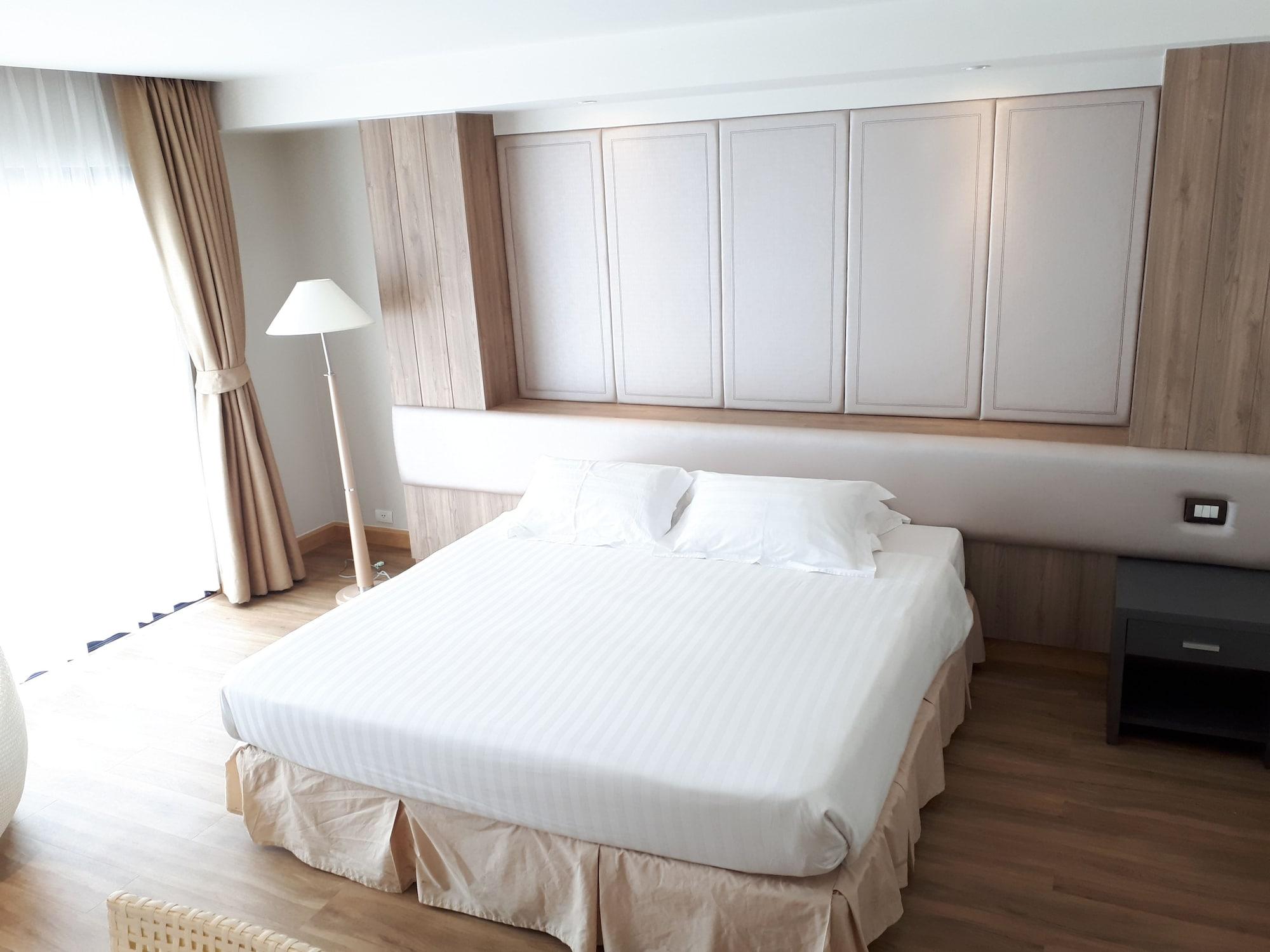 Hiran Residence Patong Kültér fotó