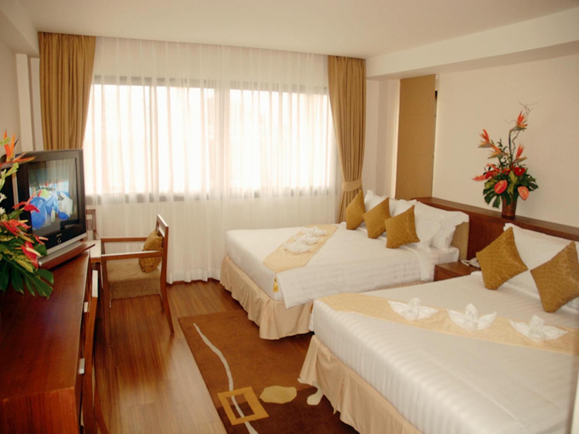 Hiran Residence Patong Kültér fotó