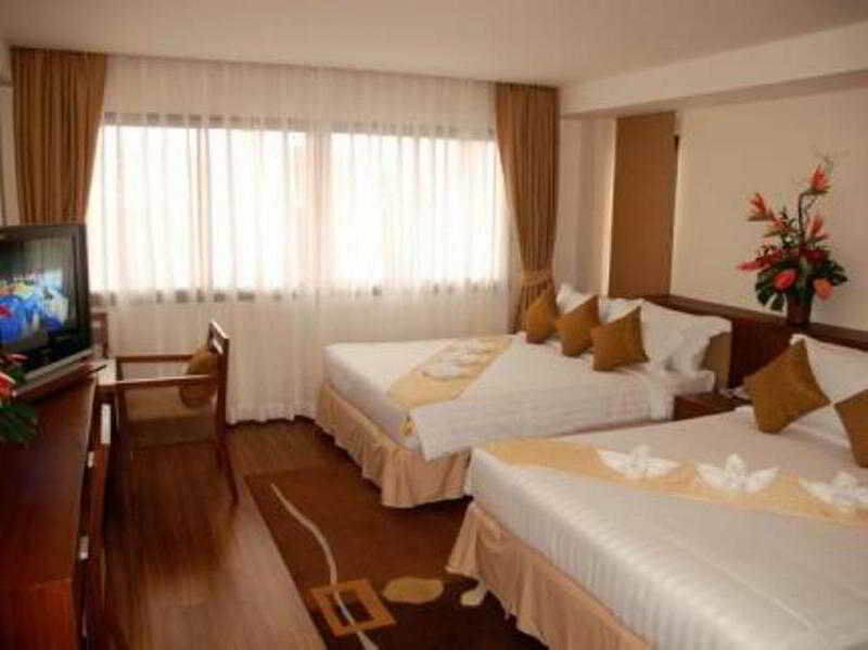 Hiran Residence Patong Kültér fotó